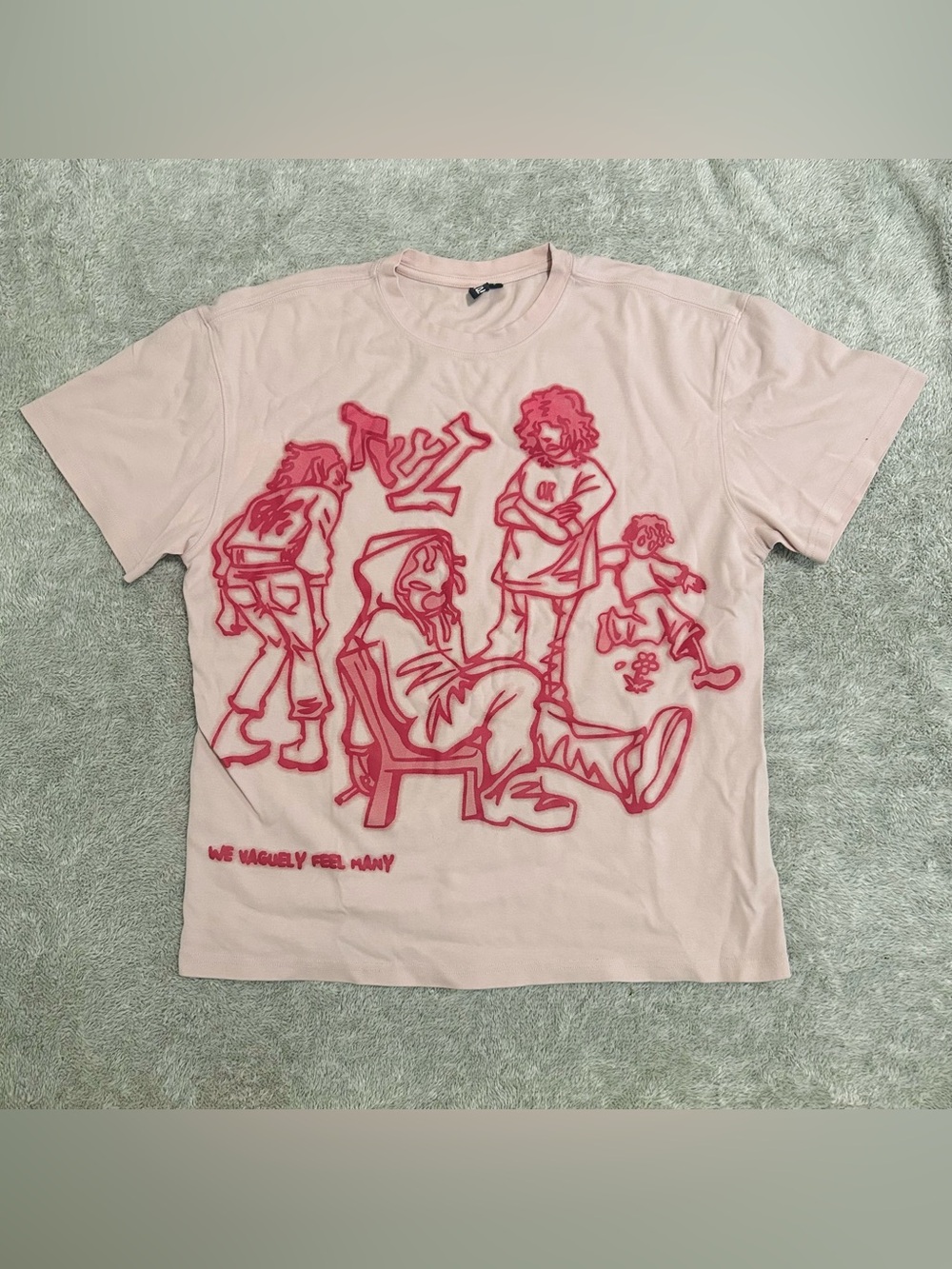 Men’s Graphic T-Shirt – Size Small Pink